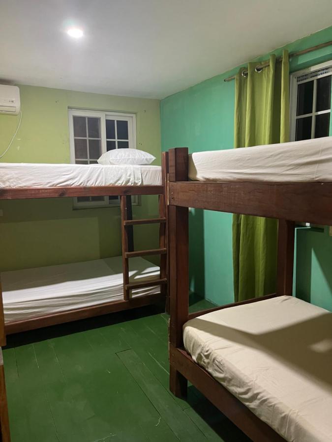 Hostal Cay Бастіментос Екстер'єр фото