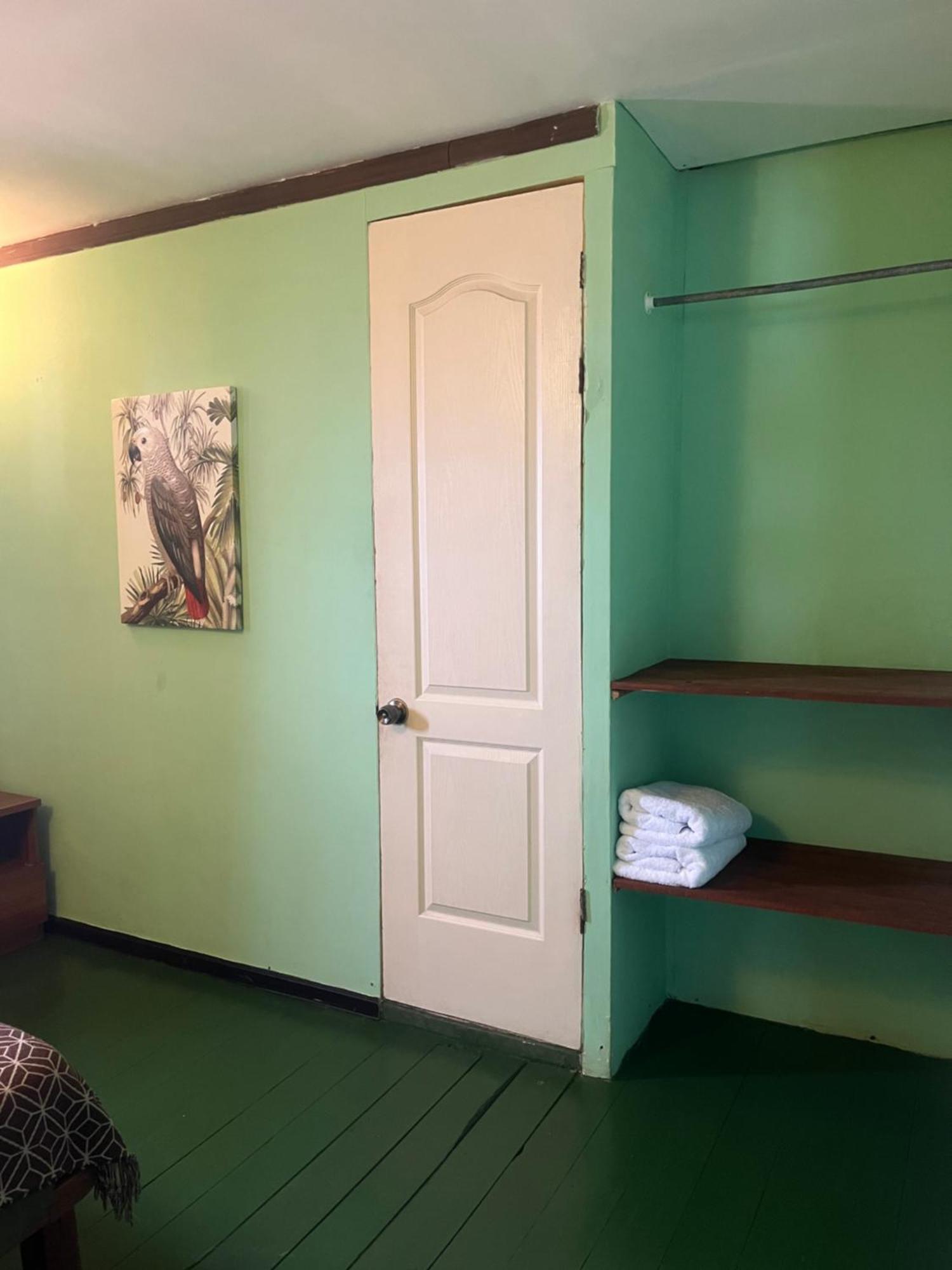 Hostal Cay Бастіментос Екстер'єр фото
